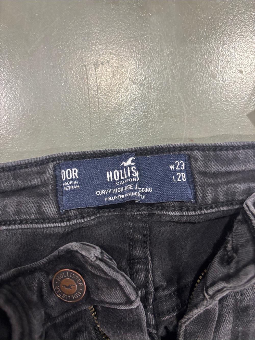 Hollister Skinny distressed High-Rise Jeans - Black